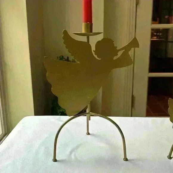 2 Brass/Metal Flying Angels Blowing Horns Standing On 3 Legged Base Christmas - Picture 3 of 6